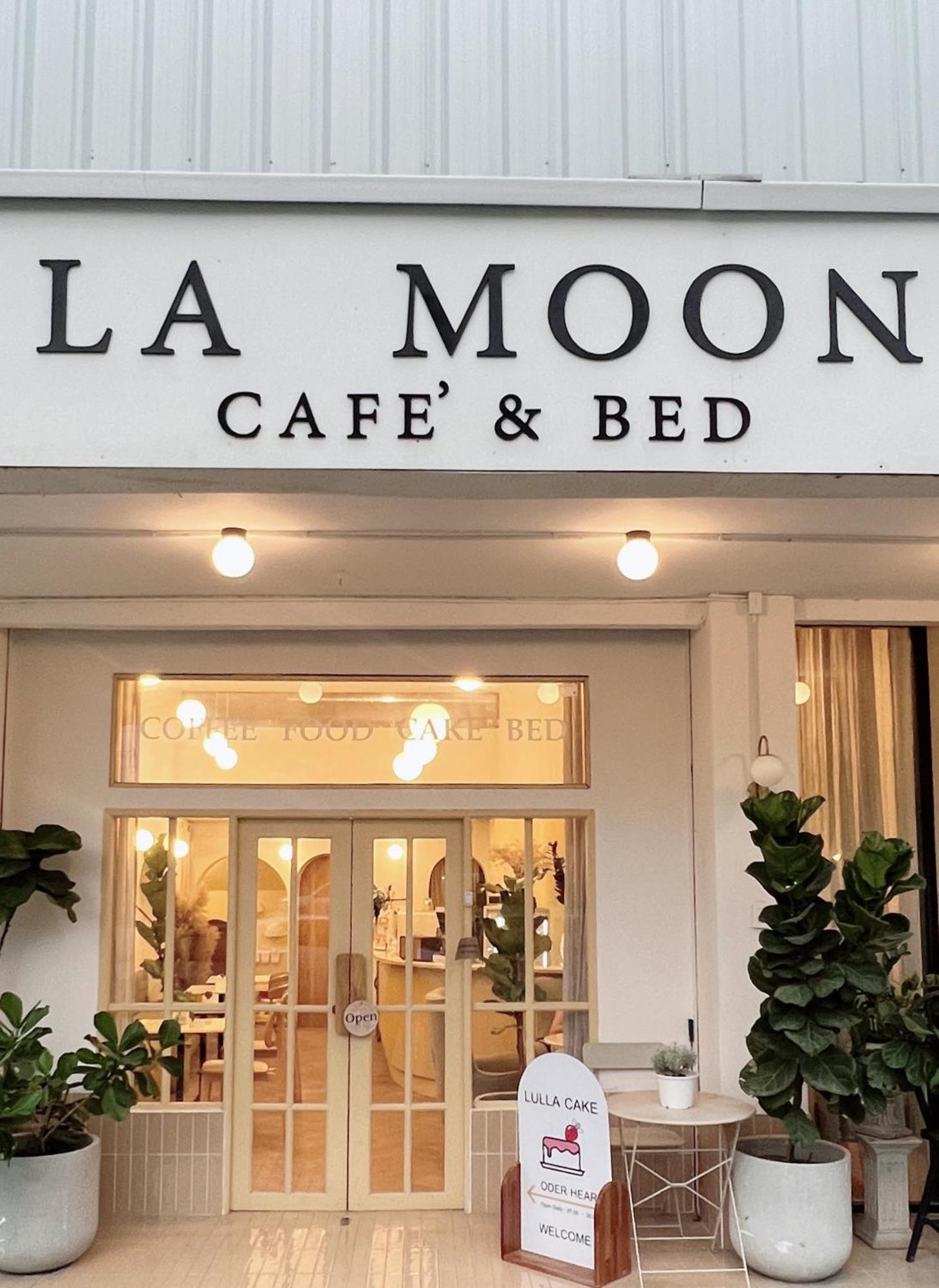 Hotel La Moon House Salaya Exteriér fotografie